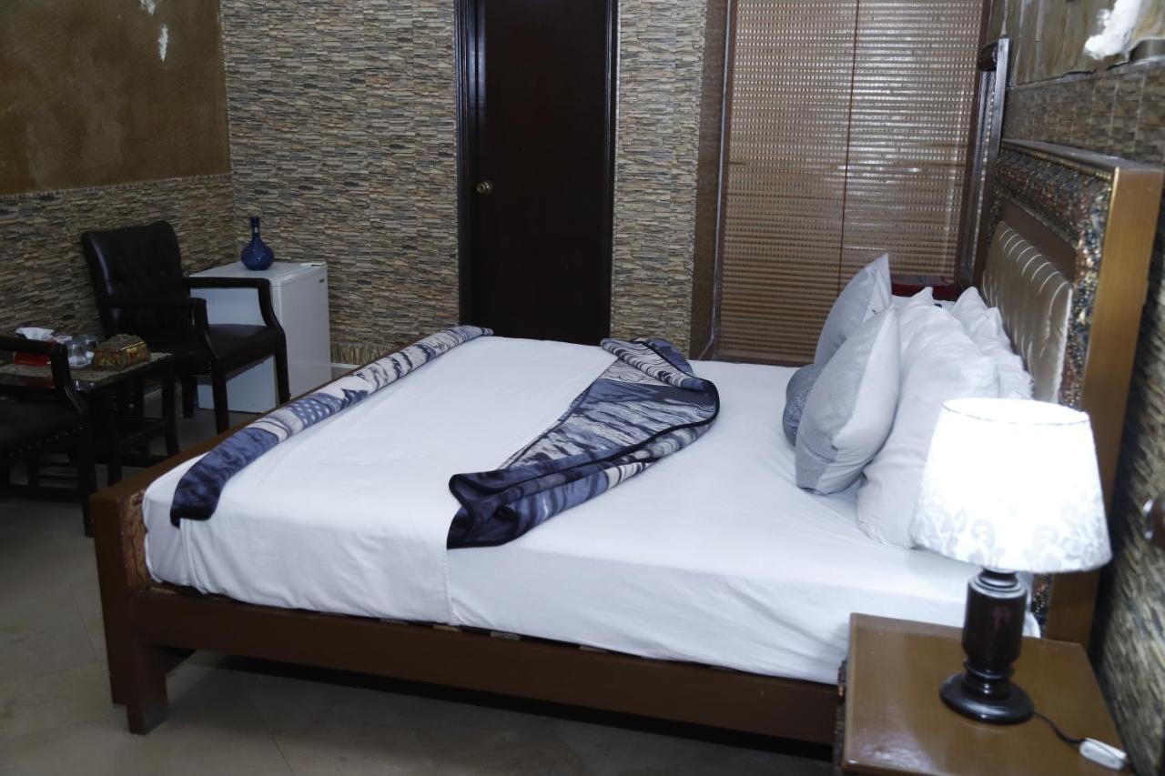Hotel Sweet Inn Lahor Dış mekan fotoğraf