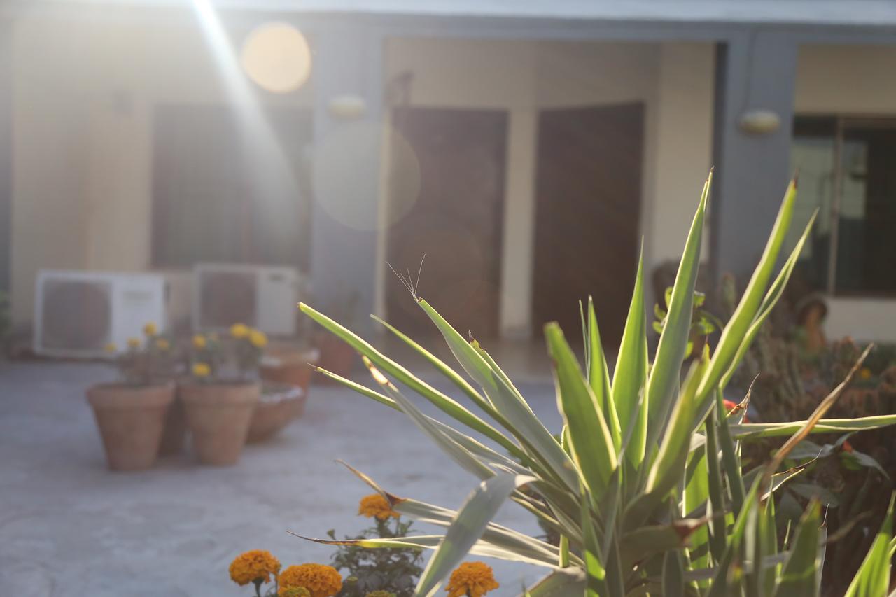 Hotel Sweet Inn Lahor Dış mekan fotoğraf