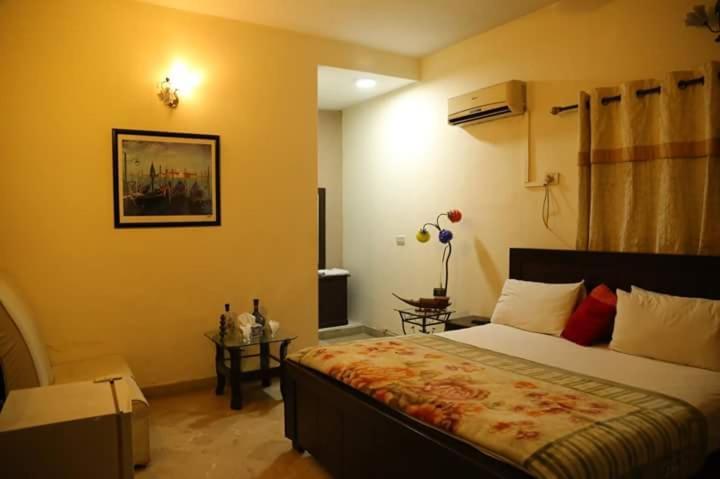 Hotel Sweet Inn Lahor Dış mekan fotoğraf