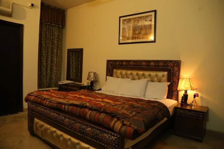 Hotel Sweet Inn Lahor Dış mekan fotoğraf