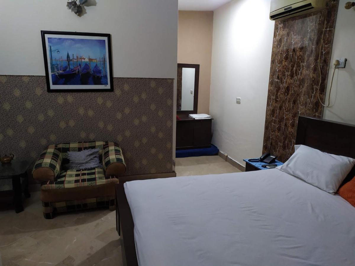 Hotel Sweet Inn Lahor Dış mekan fotoğraf